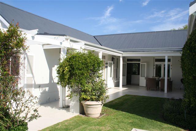 4 Bedroom Property for Sale in Steenberg Estate Western Cape